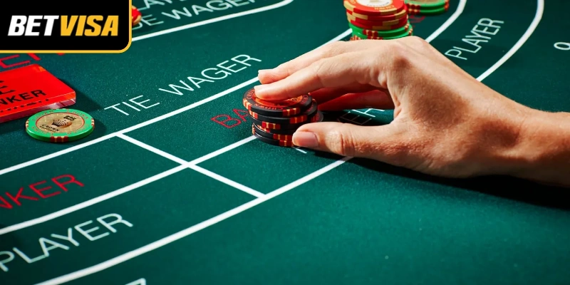 Baccarat với chip cược đầy màu sắc tại WM Casino